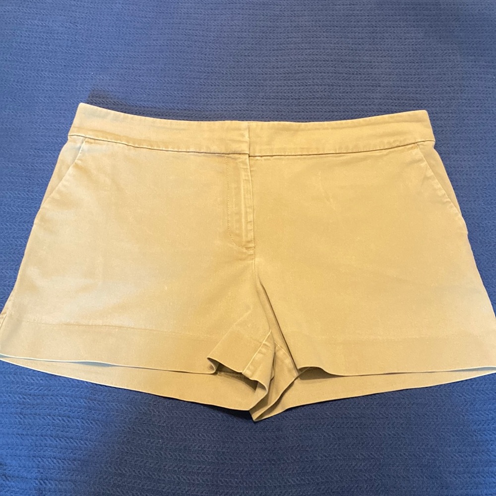 Size 12 LOFT Riviera short